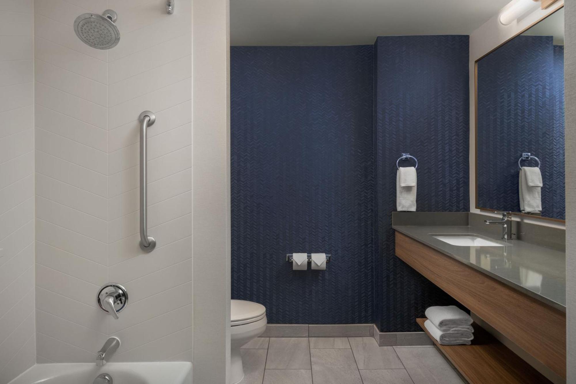 Fairfield Inn & Suites Roanoke Hollins/I-81 Esterno foto