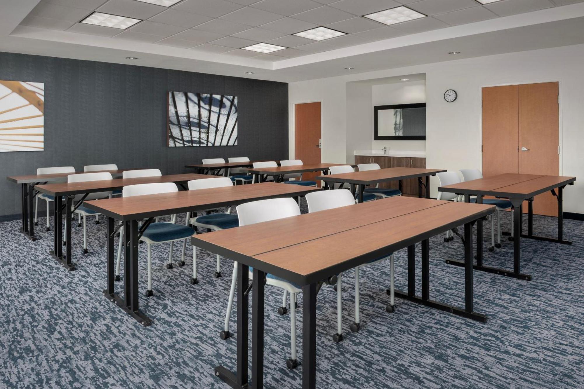 Fairfield Inn & Suites Roanoke Hollins/I-81 Esterno foto