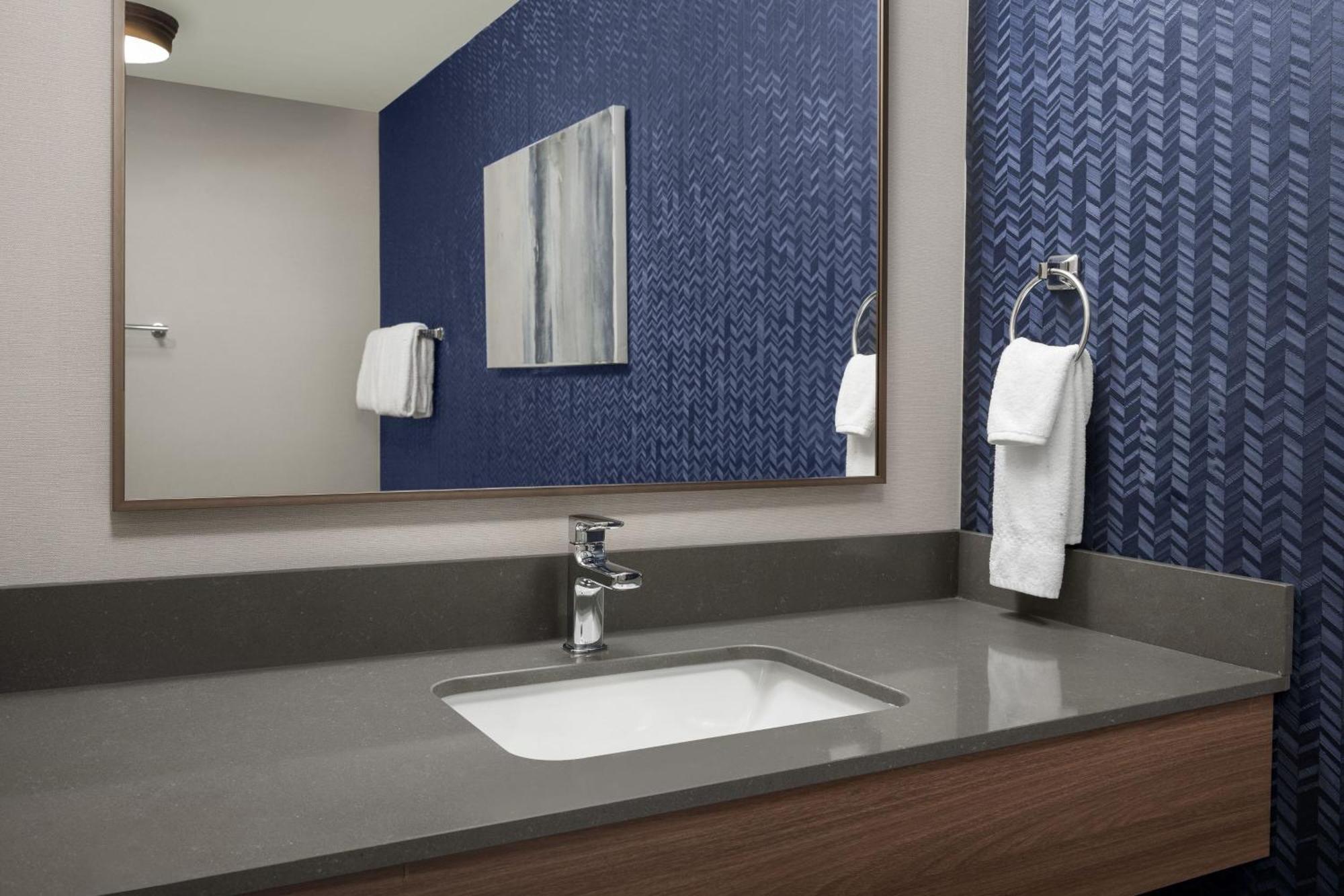 Fairfield Inn & Suites Roanoke Hollins/I-81 Esterno foto
