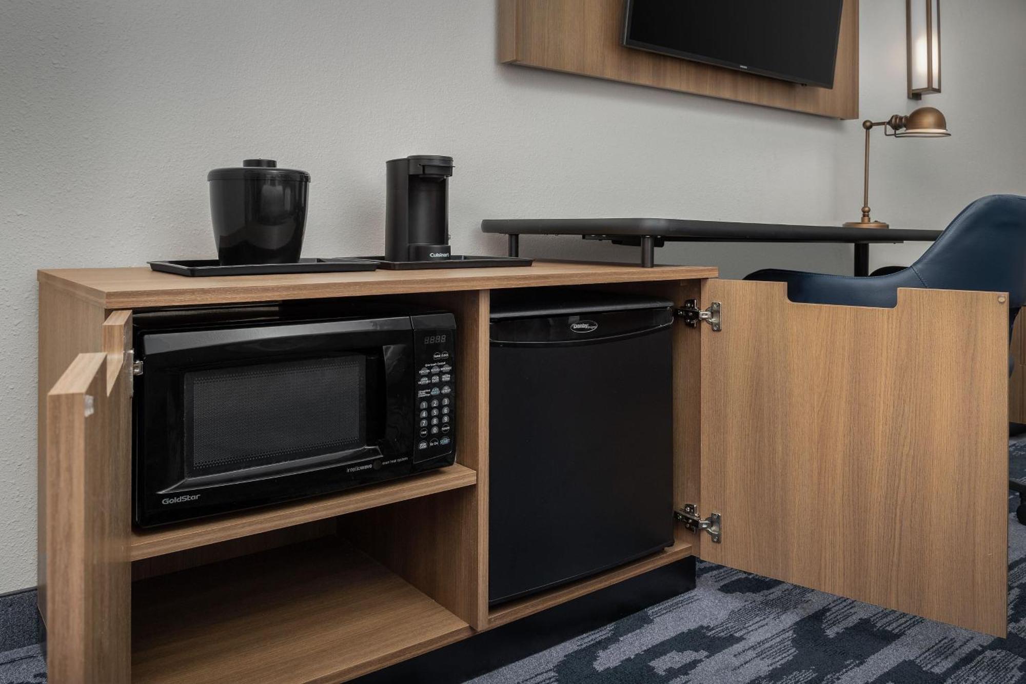 Fairfield Inn & Suites Roanoke Hollins/I-81 Esterno foto