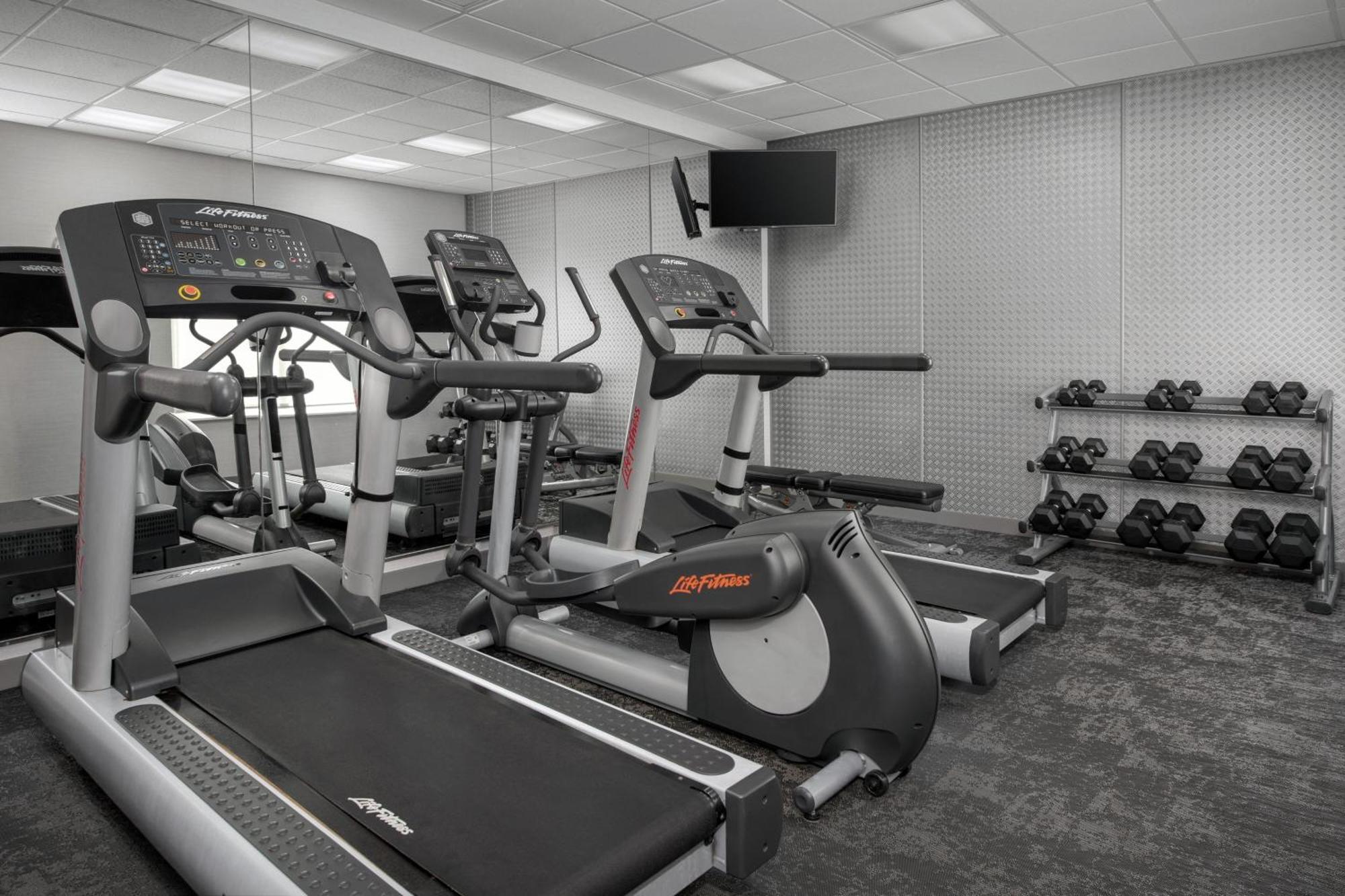 Fairfield Inn & Suites Roanoke Hollins/I-81 Esterno foto