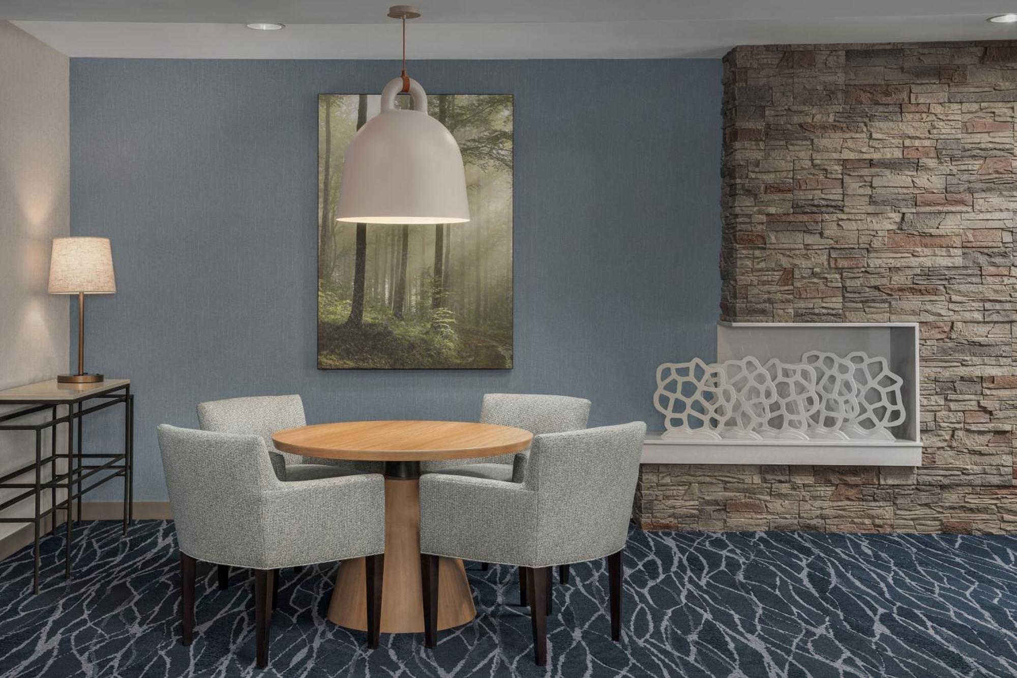 Fairfield Inn & Suites Roanoke Hollins/I-81 Esterno foto